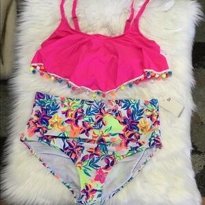 SO 1x Pom Pom handkerchief flounce bikini top & high waisted ruched bottoms